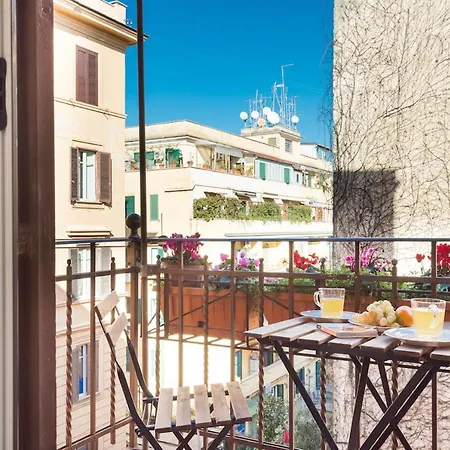 Trastevere Glorioso Marble 1 Bedroom Studio Apartment Rome